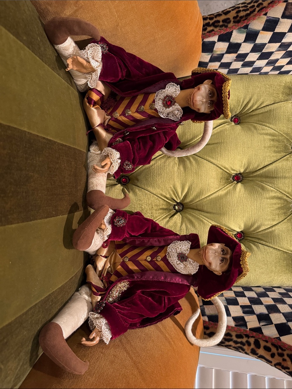 Monkey with Burgundy velvet coat - set of 2